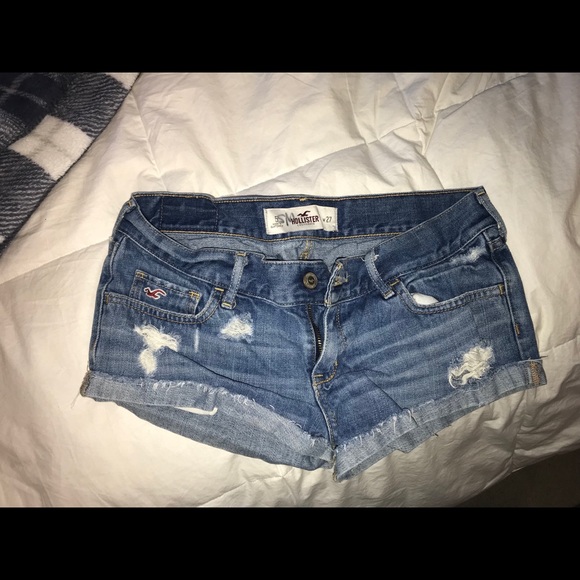 Hollister Pants - Size 5 Hollister Jean Shorts